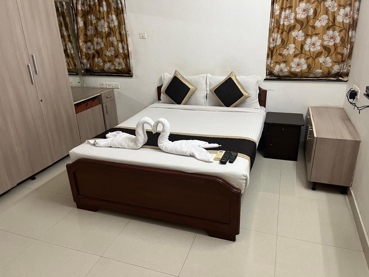 Hotel Avuraa Hospitality India Chennai Exterior foto